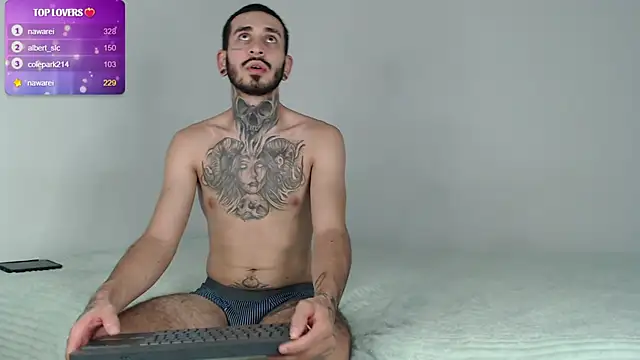 Tyler2y luna online show from September 26, 9:30 pm