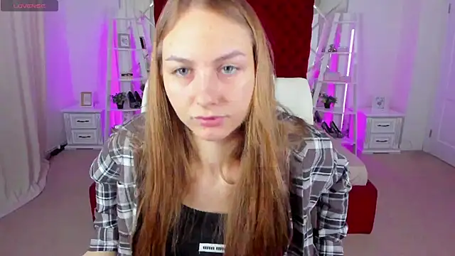 MilaAddams online show from July 23, 5:38 am