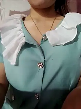 Snapshot of LucyyLy chatting on October 14, 2:12 am LucyyLy online show from October 14, 2:12 am