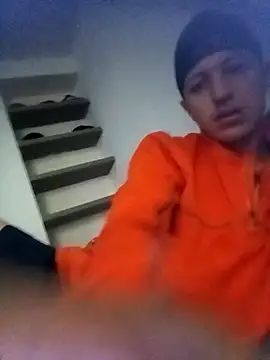 DebutingPathway online show from January 8, 10:06 am