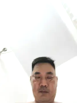 Snapshot of NguyenTrungHieu81 chatting on June 13, 9:18 am NguyenTrungHieu81 online show from June 13, 9:18 am