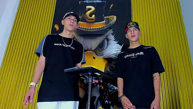 Snapshot of Dante_Brown1_ chatting on October 29, 9:49 pm Dante Brown1 online show from October 29, 9:49 pm