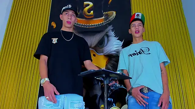 Snapshot of Dante_Brown1_ chatting on October 31, 8:32 pm Dante Brown1 online show from October 31, 8:32 pm