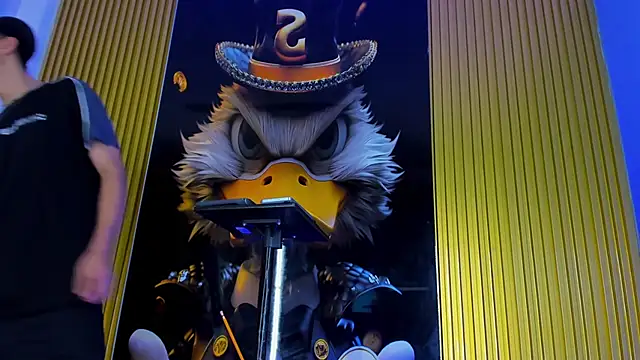 Snapshot of Dante_Brown1_ chatting on November 8, 9:46 pm Dante Brown1 online show from November 8, 9:46 pm