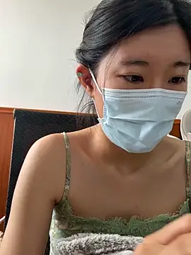 Lulu125216 online show from June 17, 4:59 am
