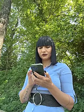 MysticCleo online show from April 25, 1:25 pm