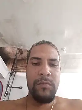 Snapshot of PauMolao85 chatting on December 20, 6:04 pm PauMolao85 online show from December 20, 6:04 pm