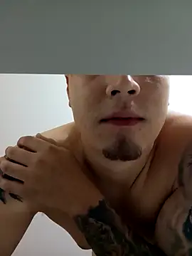 Snapshot of Brhryan chatting on October 5, 9:45 pm Brhryan online show from October 5, 9:45 pm