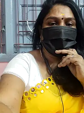 Snapshot of Tamil_Azhaghi25 chatting on January 6, 5:38 pm Tamil Azhaghi25 online show from January 6, 5:38 pm
