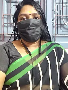 Snapshot of Tamil_Azhaghi25 chatting on January 8, 6:21 pm Tamil Azhaghi25 online show from January 8, 6:21 pm