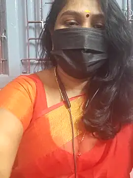 Snapshot of Tamil_Azhaghi25 chatting on January 14, 6:13 pm Tamil Azhaghi25 online show from January 14, 6:13 pm
