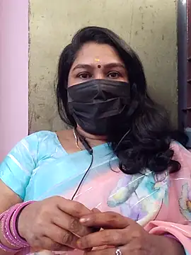 Snapshot of Tamil_Azhaghi25 chatting on January 16, 5:55 am Tamil Azhaghi25 online show from January 16, 5:55 am