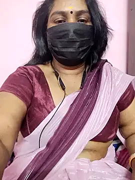 Snapshot of Tamil_Azhaghi25 chatting on February 5, 6:56 pm Tamil Azhaghi25 online show from February 5, 6:56 pm