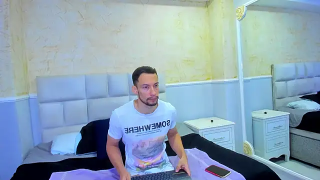 TyagoRoberts online show from September 29, 1:05 pm