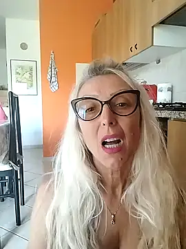  sexyBLONDE46  online show from May 25, 1:17 pm