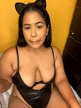 Snapshot of Roxxybigboobs chatting on October 20, 9:04 pm Roxxybigboobs online show from October 20, 9:04 pm