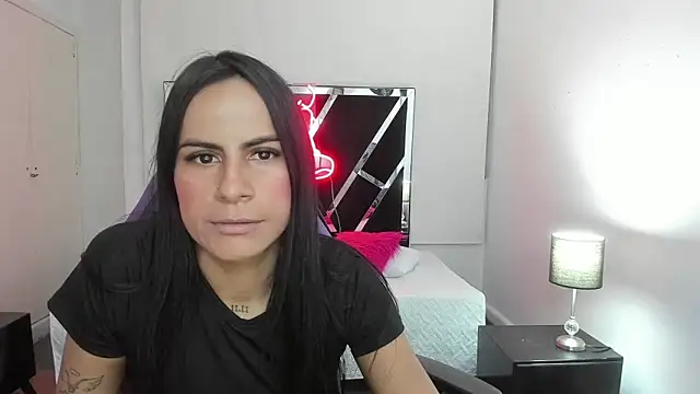 Snapshot of charlotthe_ee chatting on September 22, 6:43 pm charlotthe ee online show from September 22, 6:43 pm