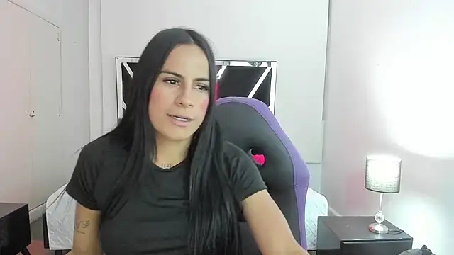 Snapshot of charlotthe_ee chatting on September 25, 7:17 pm charlotthe ee online show from September 25, 7:17 pm