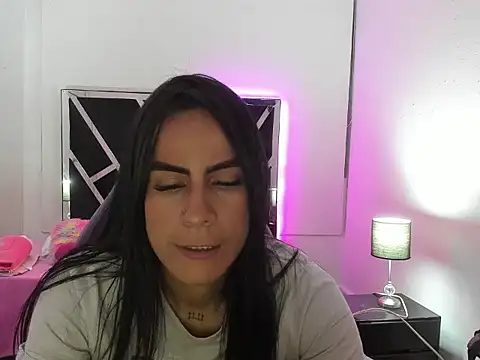 Snapshot of charlotthe_ee chatting on October 11, 11:14 pm charlotthe ee online show from October 11, 11:14 pm