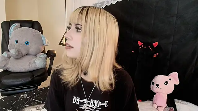 IvyBelle  online show from April 16, 11:22 am