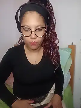 gigi1326 online show from November 14, 2:43 am