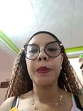 gigi1326 online show from February 12, 8:59 pm