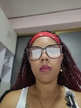 gigi1326 online show from July 30, 5:28 am