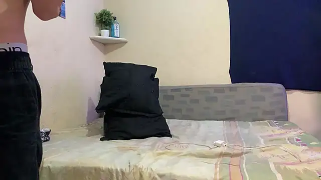 Snapshot of Claracacheadaa chatting on September 10, 2:39 pm Claracacheadaa online show from September 10, 2:39 pm