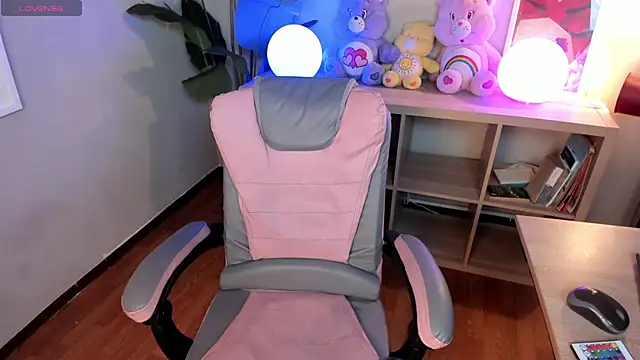 Mystic blue online show from March 11, 1:06 pm