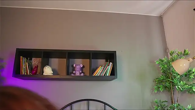 Mystic blue online show from April 4, 1:41 pm