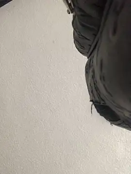 criss zuri online show from February 16, 1:07 pm