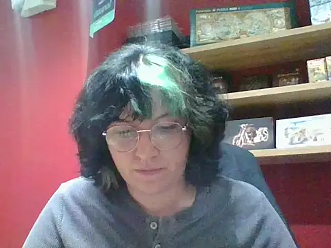 Snapshot of Froggyinthebox chatting on June 11, 11:58 pm Froggyinthebox online show from June 11, 11:58 pm