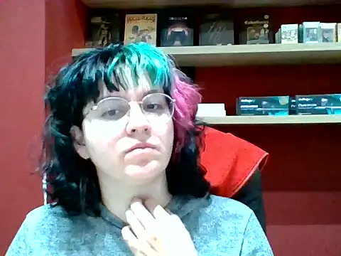 Snapshot of Froggyinthebox chatting on July 22, 11:18 pm Froggyinthebox online show from July 22, 11:18 pm