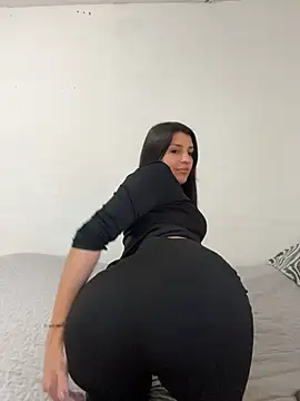 Snapshot of Wandiita chatting on August 3, 8:34 pm Wandiita online show from August 3, 8:34 pm