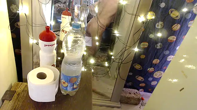 Snapshot of BiglovelyXXL chatting on October 3, 7:05 am BiglovelyXXL online show from October 3, 7:05 am