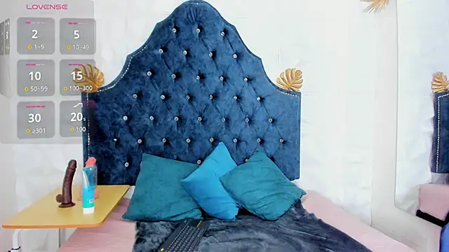  mia milf  online show from March 23, 6:34 pm