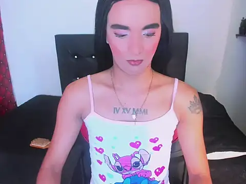 Snapshot of MIA_HOT23CM_S7S chatting on September 24, 3:15 pm MIA HOT23CM S7S online show from September 24, 3:15 pm