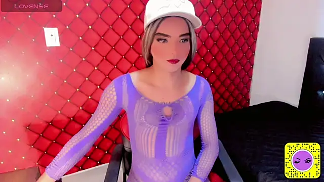 Snapshot of MIA_HOT23CM_S7S chatting on October 1, 8:26 pm MIA HOT23CM S7S online show from October 1, 8:26 pm