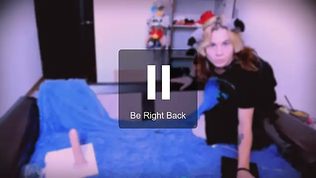 Snapshot of SparkyFerret chatting on October 5, 6:12 am SparkyFerret online show from October 5, 6:12 am