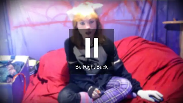 Snapshot of SparkyFerret chatting on October 16, 10:22 pm SparkyFerret online show from October 16, 10:22 pm