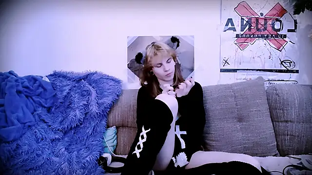 Snapshot of SparkyFerret chatting on October 24, 8:16 pm SparkyFerret online show from October 24, 8:16 pm