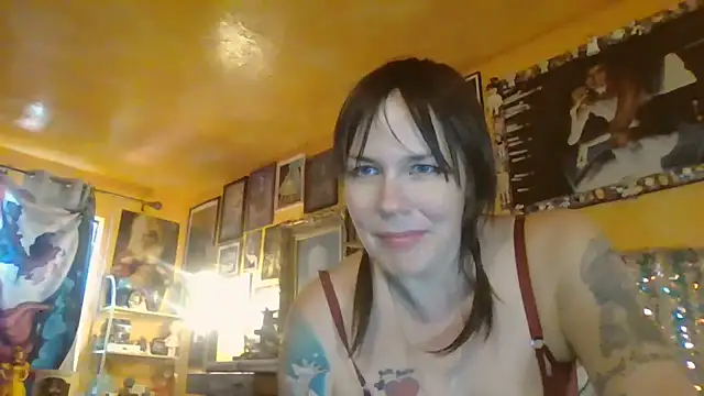 Snapshot of pinkmoonboots chatting on September 14, 7:02 pm pinkmoonboots online show from September 14, 7:02 pm