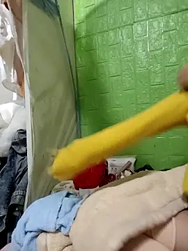 Snapshot of Tin_tanny chatting on November 21, 8:29 pm Tin tanny online show from November 21, 8:29 pm