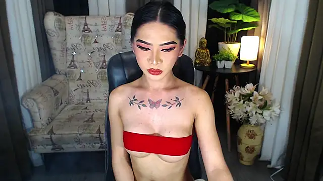 Snapshot of MariaLucyJasminx chatting on November 8, 8:29 pm MariaLucyJasminx online show from November 8, 8:29 pm