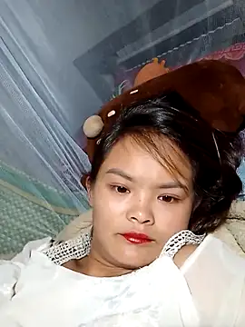 xinhxinhcute online show from September 15, 11:27 pm