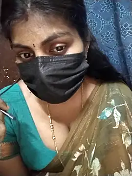 Snapshot of Nithiila chatting on November 20, 8:25 am Nithiila online show from November 20, 8:25 am