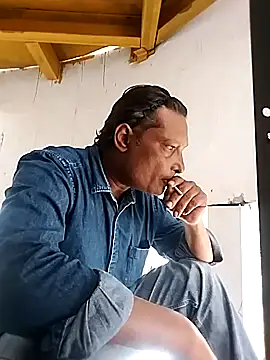 Snapshot of bisexdon chatting on September 22, 10:06 am bisexdon online show from September 22, 10:06 am