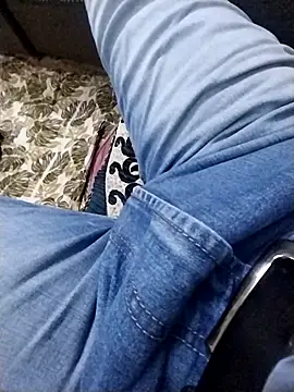 Snapshot of bisexdon chatting on October 7, 3:20 pm bisexdon online show from October 7, 3:20 pm