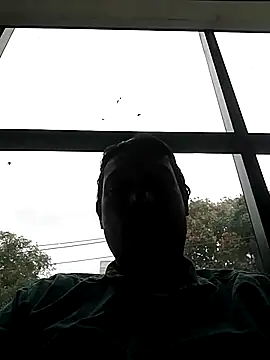 Snapshot of bisexdon chatting on October 20, 8:37 am bisexdon online show from October 20, 8:37 am