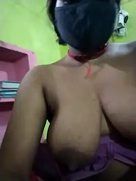 Snapshot of Bebo_Sweety143 chatting on October 5, 9:18 am Bebo Sweety143 online show from October 5, 9:18 am